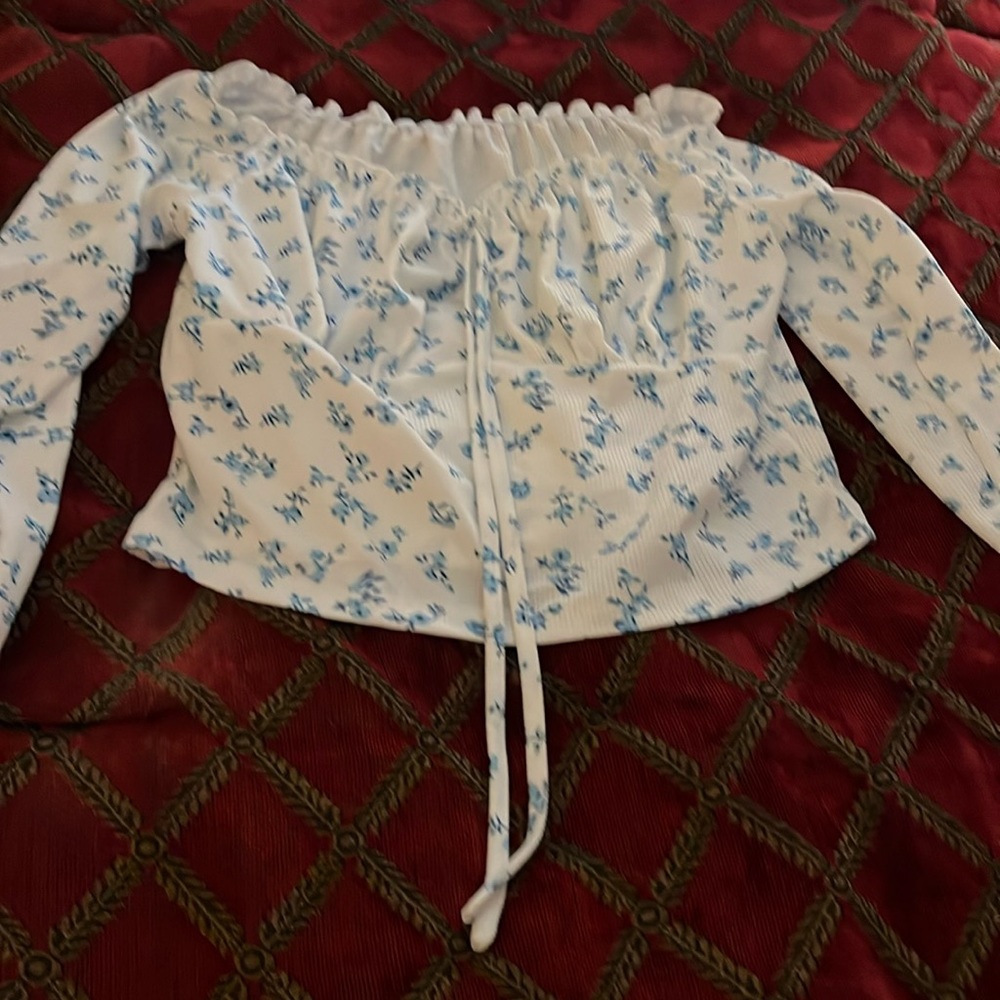 Women’s shirt